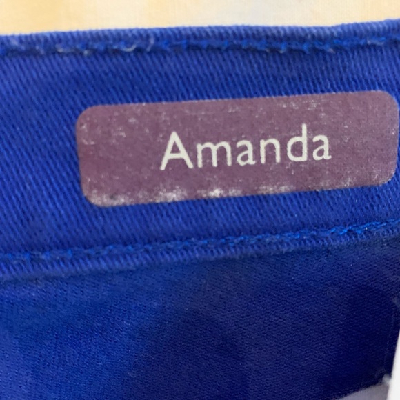 Gloria Vanderbilt | 12 | Blue denim straight leg high waisted jeans - Picture 8 of 8